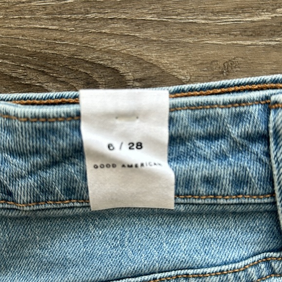 NWT Good American Denim Shorts - Picture 5 of 6